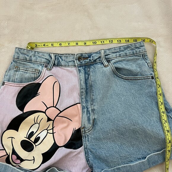 Her Universe Disney Minnie Mouse Y2K Mom Shorts Size 11 - Picture 5 of 6